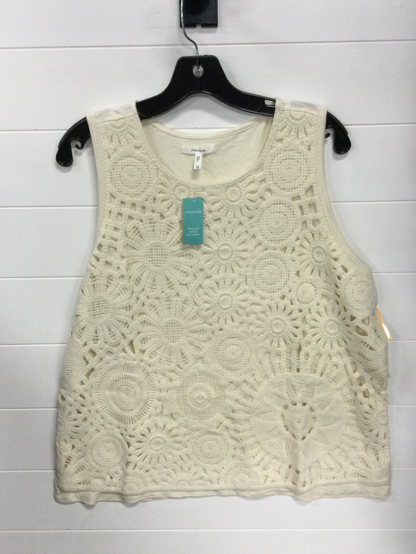Top Sleeveless By Maurices In Cream, Size:1X