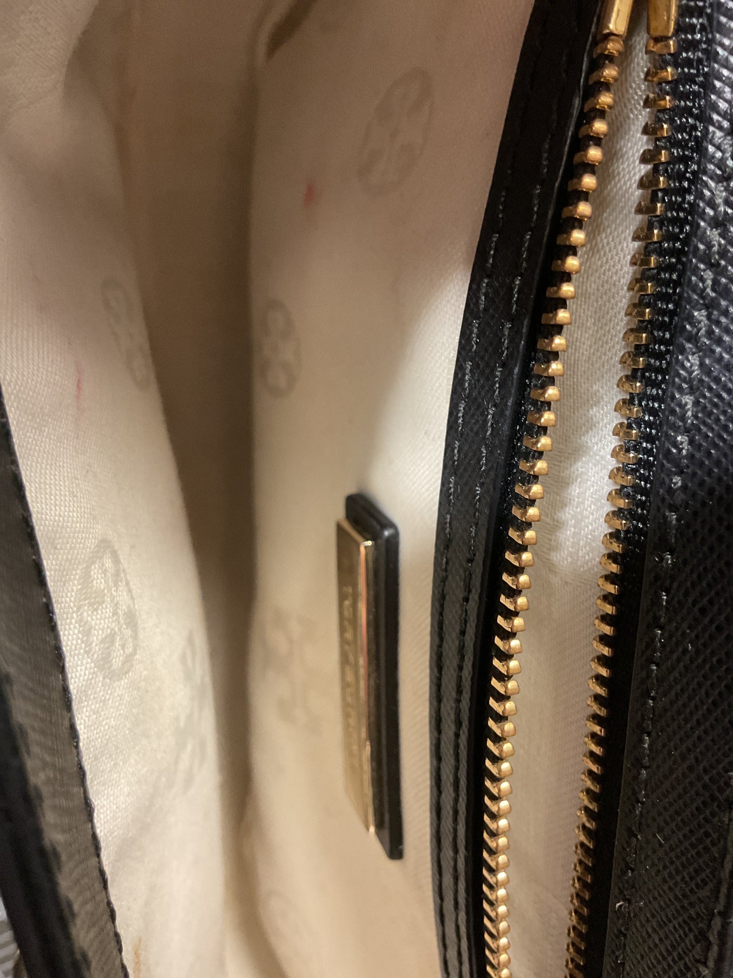 Crossbody Designer By Tory Burch In Black & Gold, Size:Small