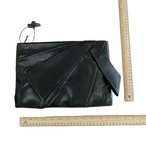 Clutch Designer By Kate Spade In Black, Size:Medium