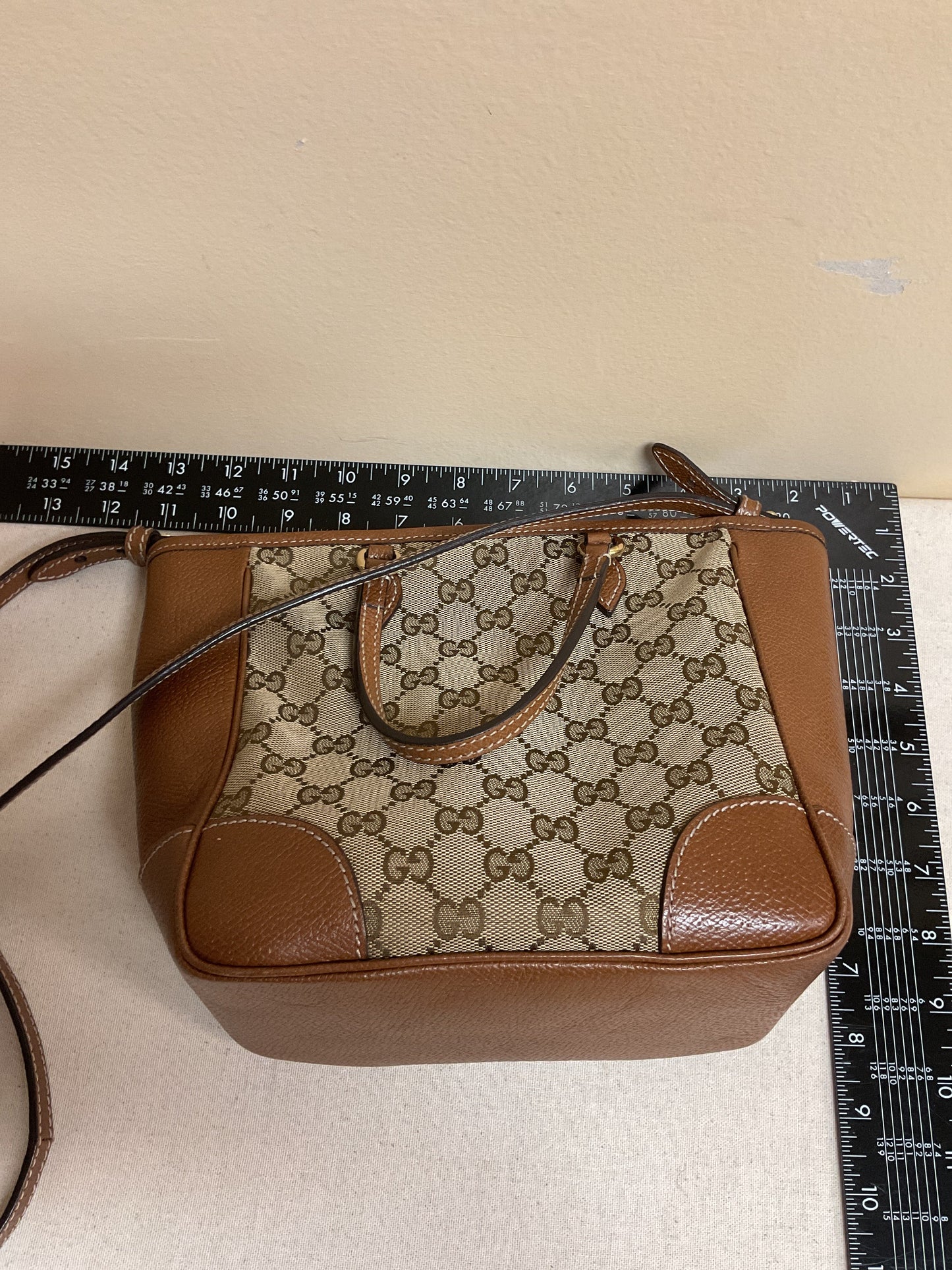Crossbody Luxury Designer By Gucci In Brown & Tan, Size:Small