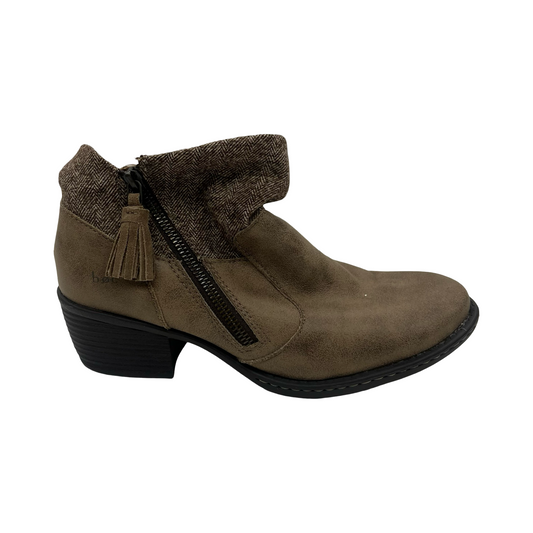 Boots Ankle Heels By Boc In Brown, Size:8.5