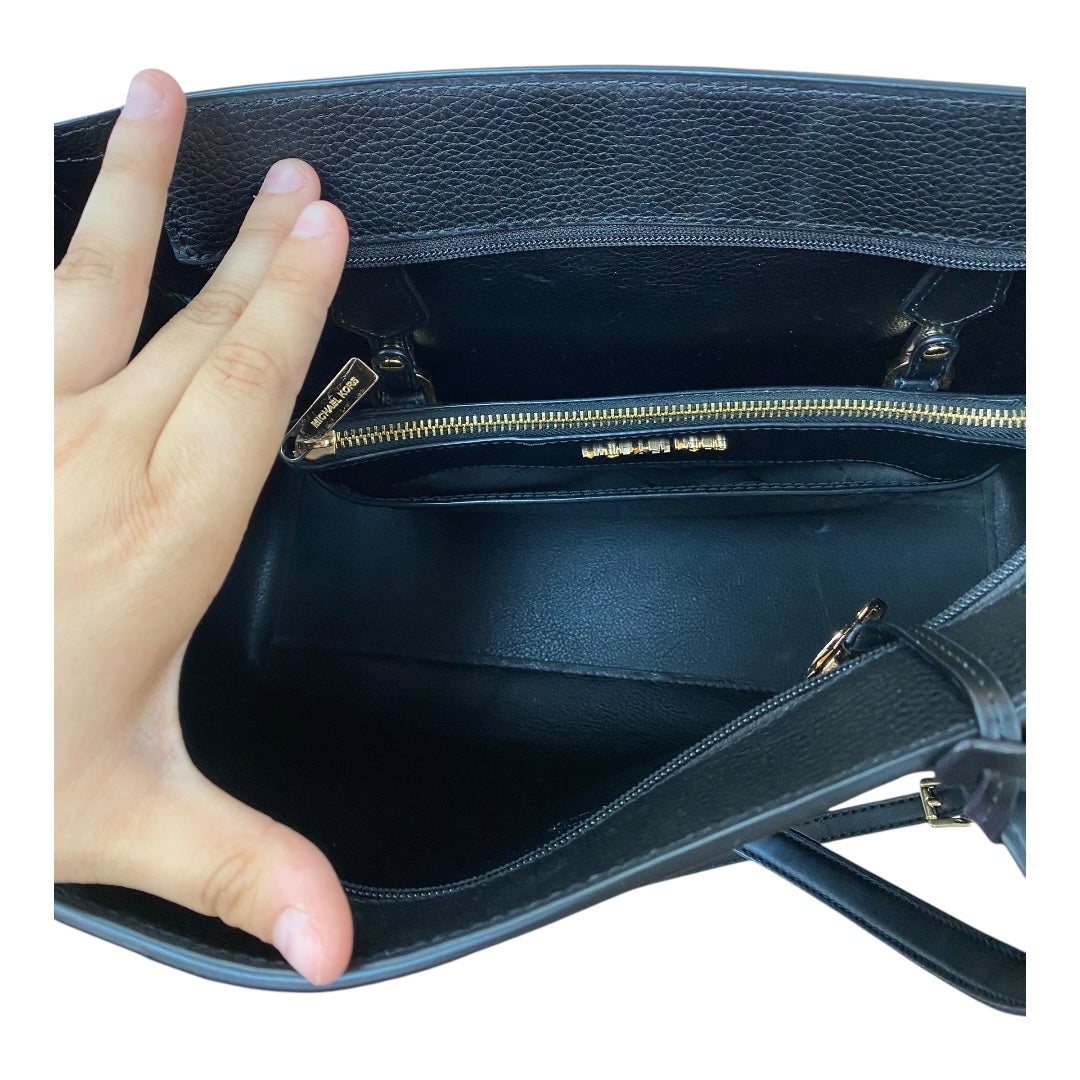 Handbag Designer By Michael Kors In Black, Size:Large