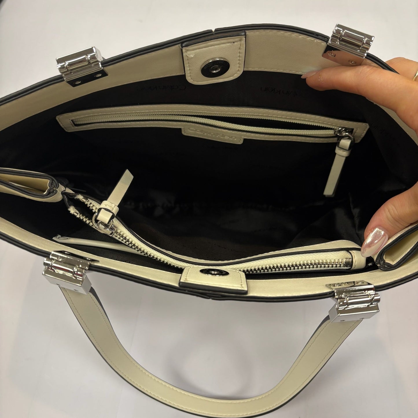 Handbag By Calvin Klein, Size: Large