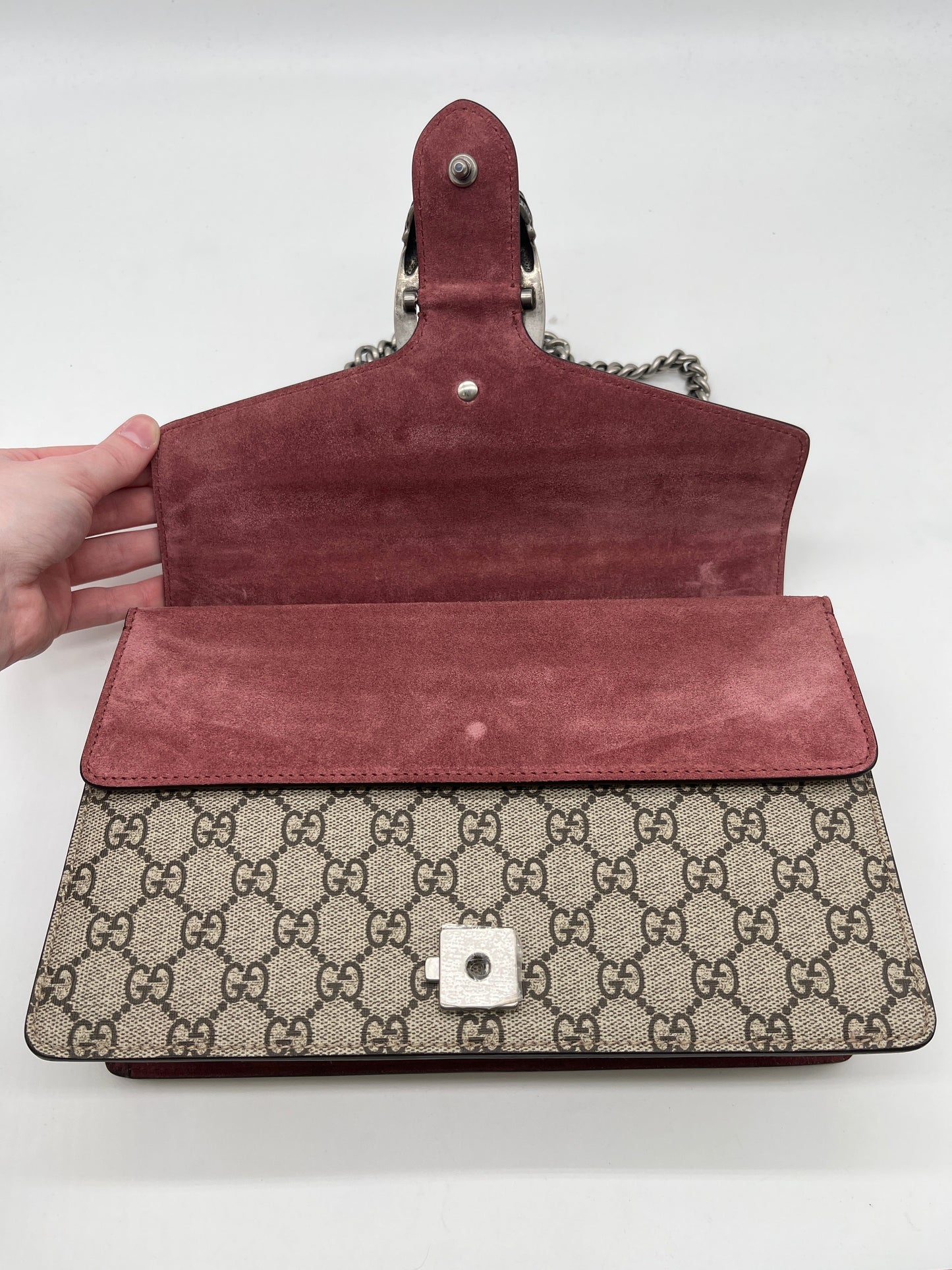 Handbag Luxury Designer By Gucci, Size: Medium