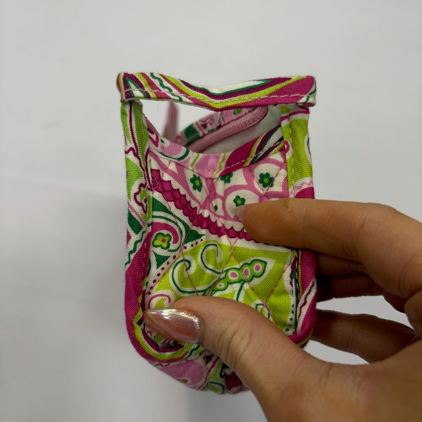 Makeup Bag By Vera Bradley, Size: Medium