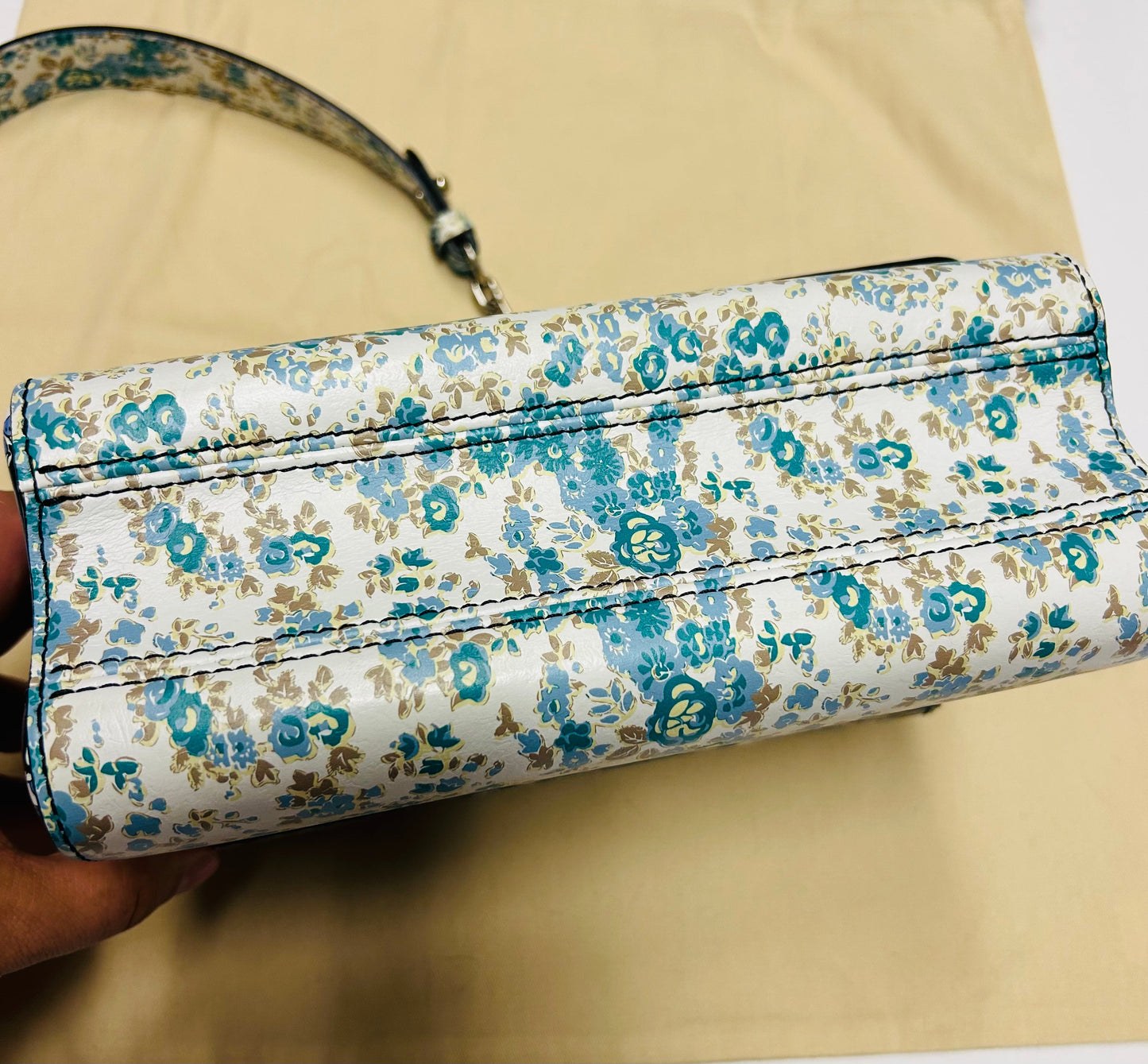 Handbag Luxury Designer By Louis Vuitton