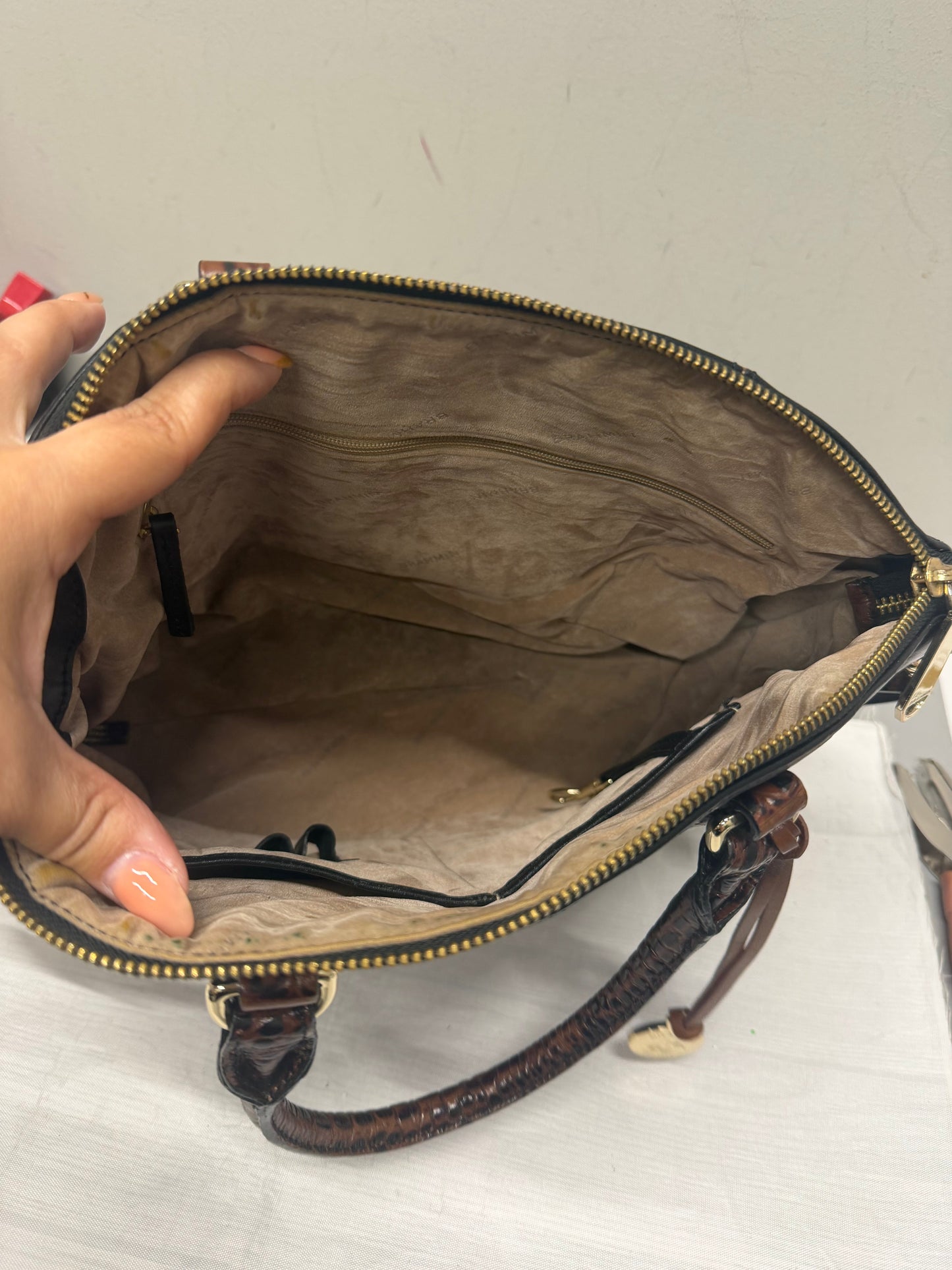 Handbag Designer By Brahmin In Black, Size:Medium