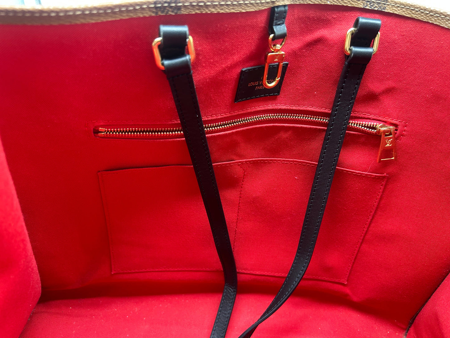 Tote Luxury Designer By Louis Vuitton, Size: Medium