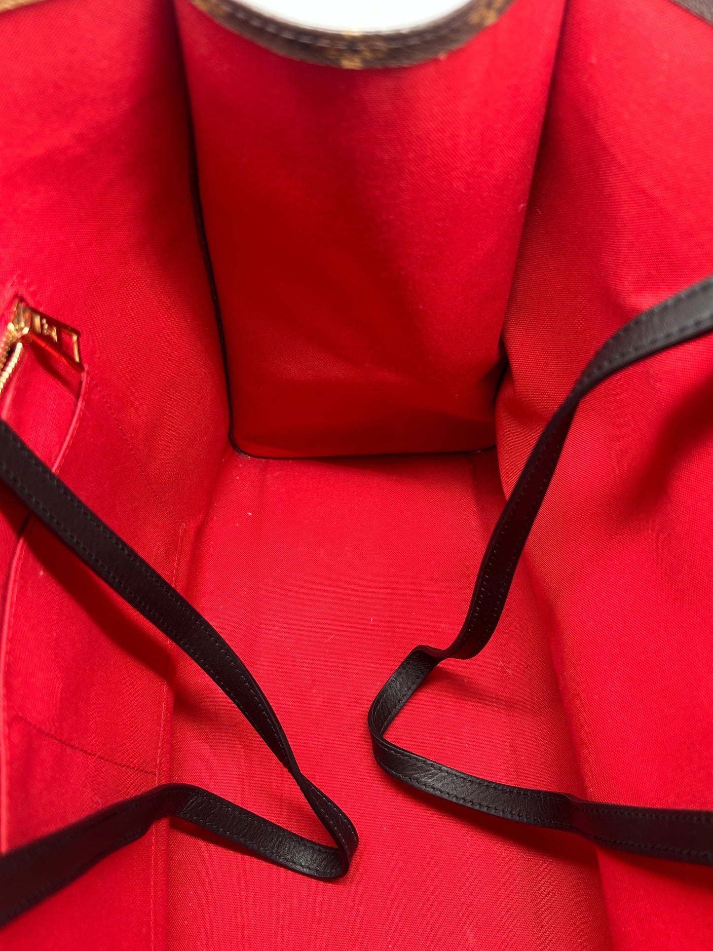 Tote Luxury Designer By Louis Vuitton, Size: Medium