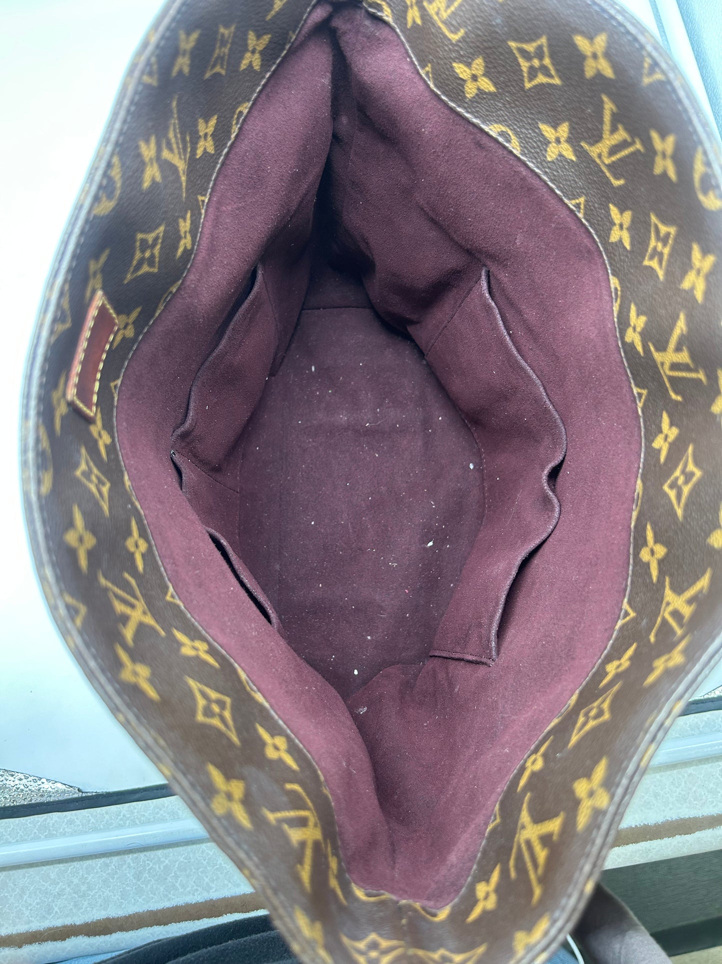 Handbag Luxury Designer By Louis Vuitton, Size: Large