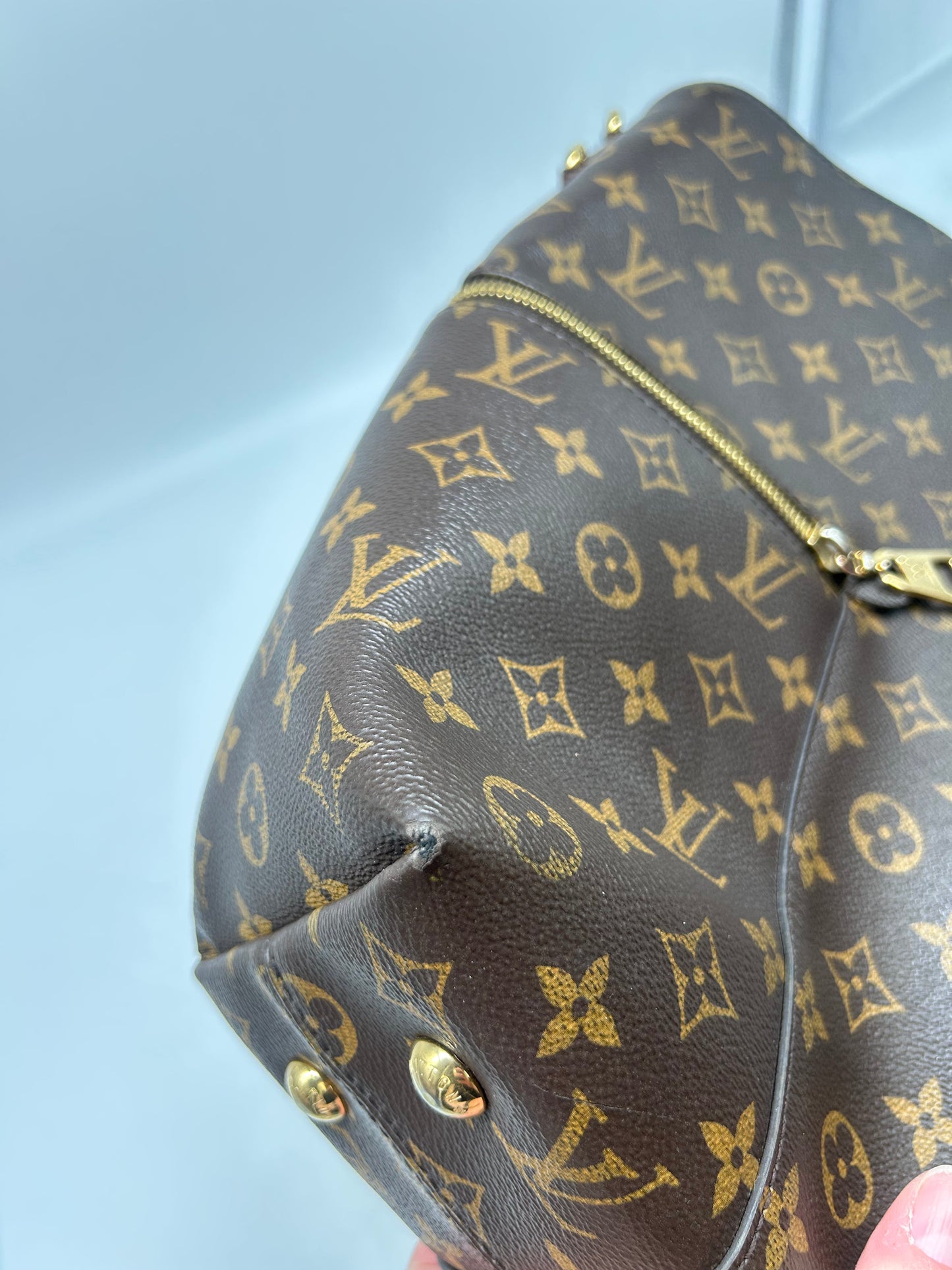 Handbag Luxury Designer By Louis Vuitton, Size: Large