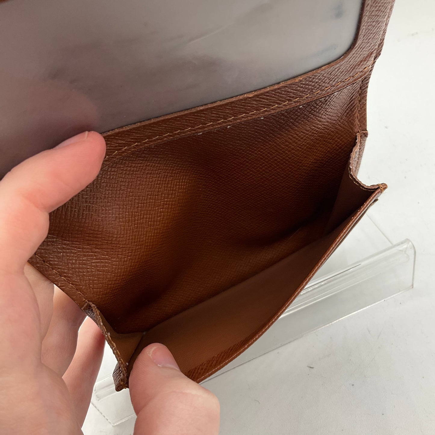 Wallet Luxury Designer By Louis Vuitton, Size: Small