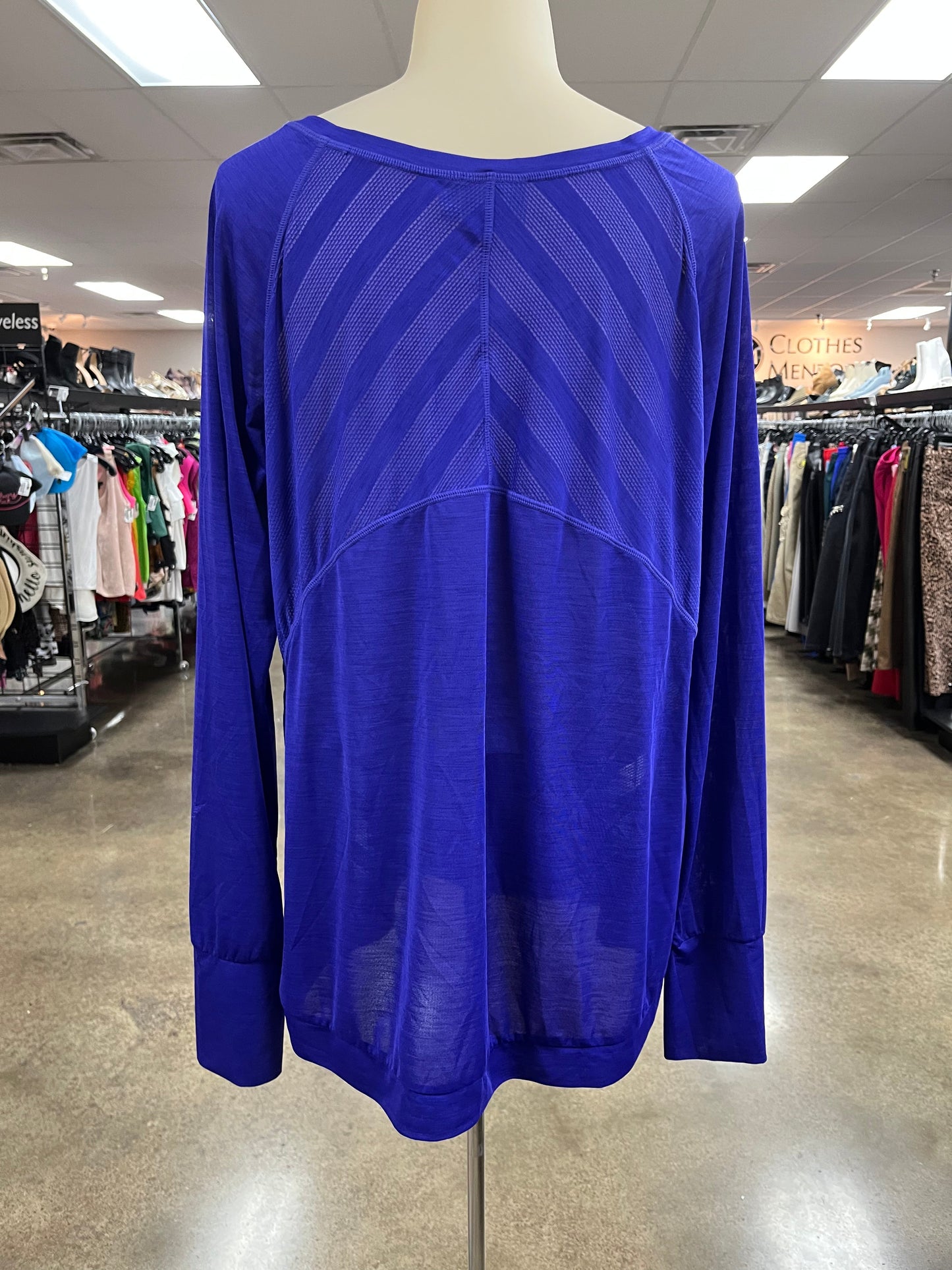 Athletic Top Ls Crewneck By Athleta In Purple, Size:L