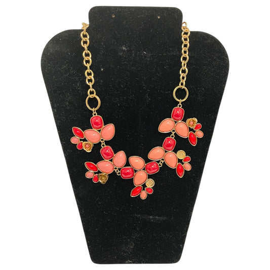 NECKLACE STATEMENT by NEW YORK AND CO In GOLD & PINK