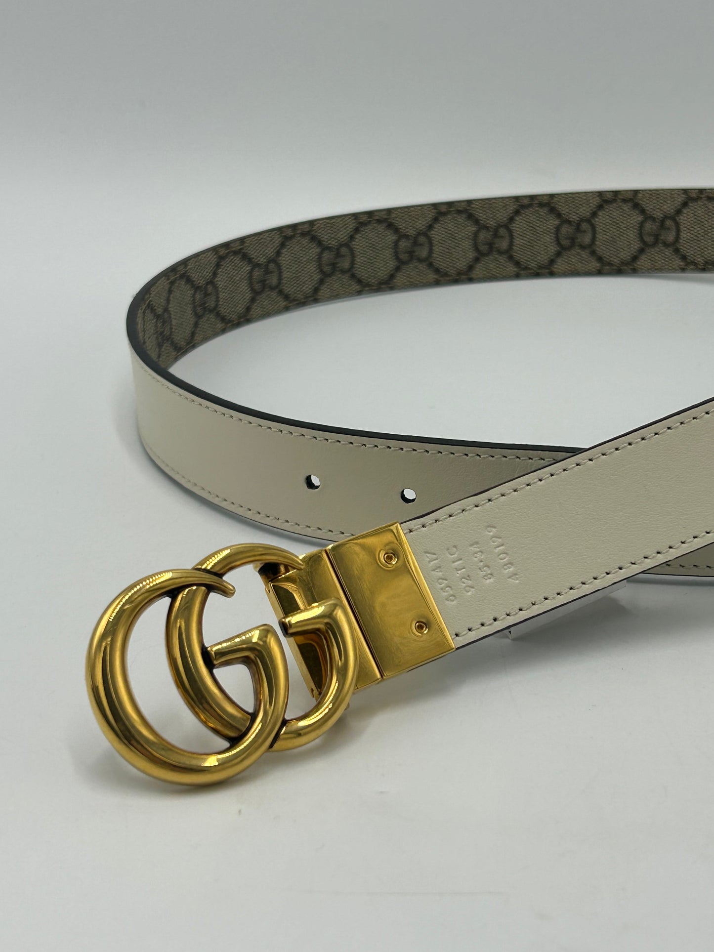 Gucci GG Marmon Reversible Belt in Size 85 / 34