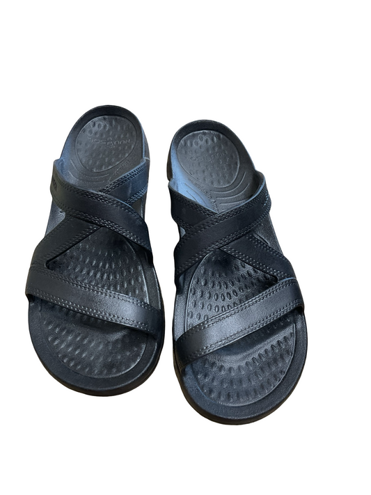 Sandals Flats By Clothes Mentor In Black, Size:10