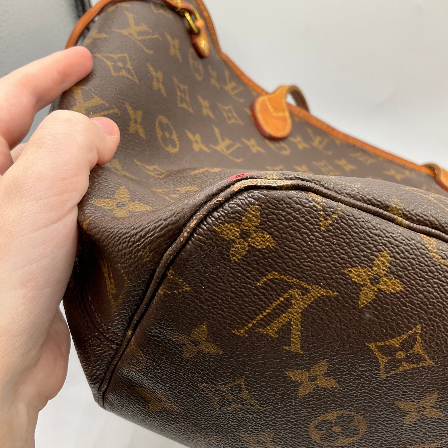 Handbag Luxury Designer By Louis Vuitton, Size: Large