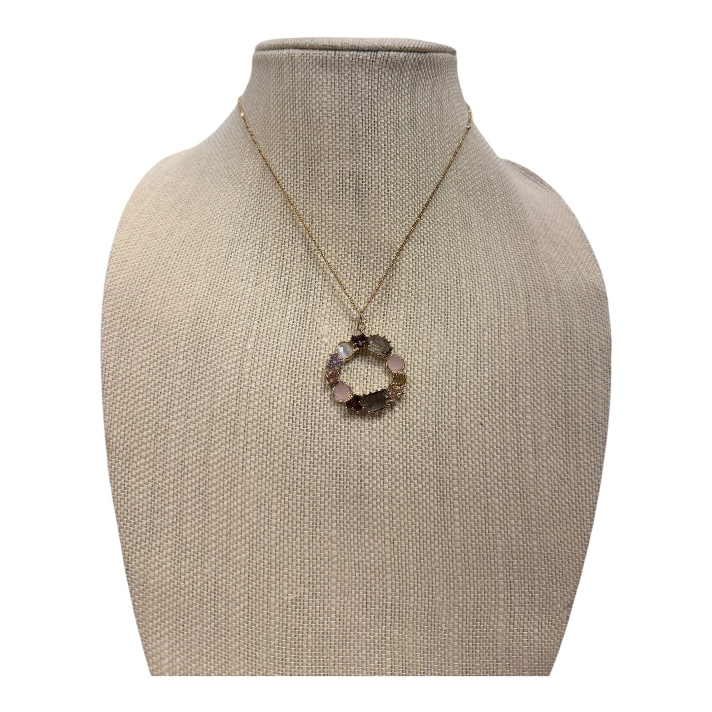 Necklace Pendant  In Gold