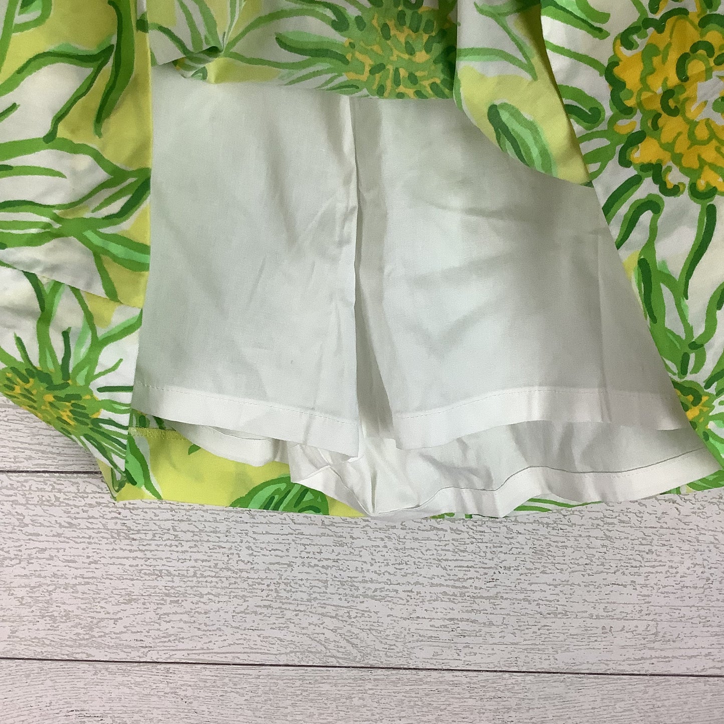 Skort Designer By Lilly Pulitzer In Green, Size: 14