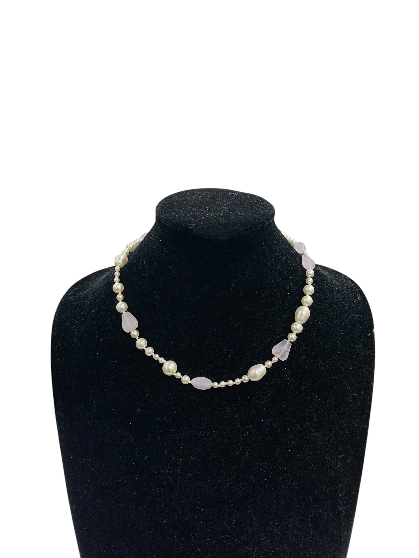 Necklace Choker & Collar By Cme In Cream & Pink