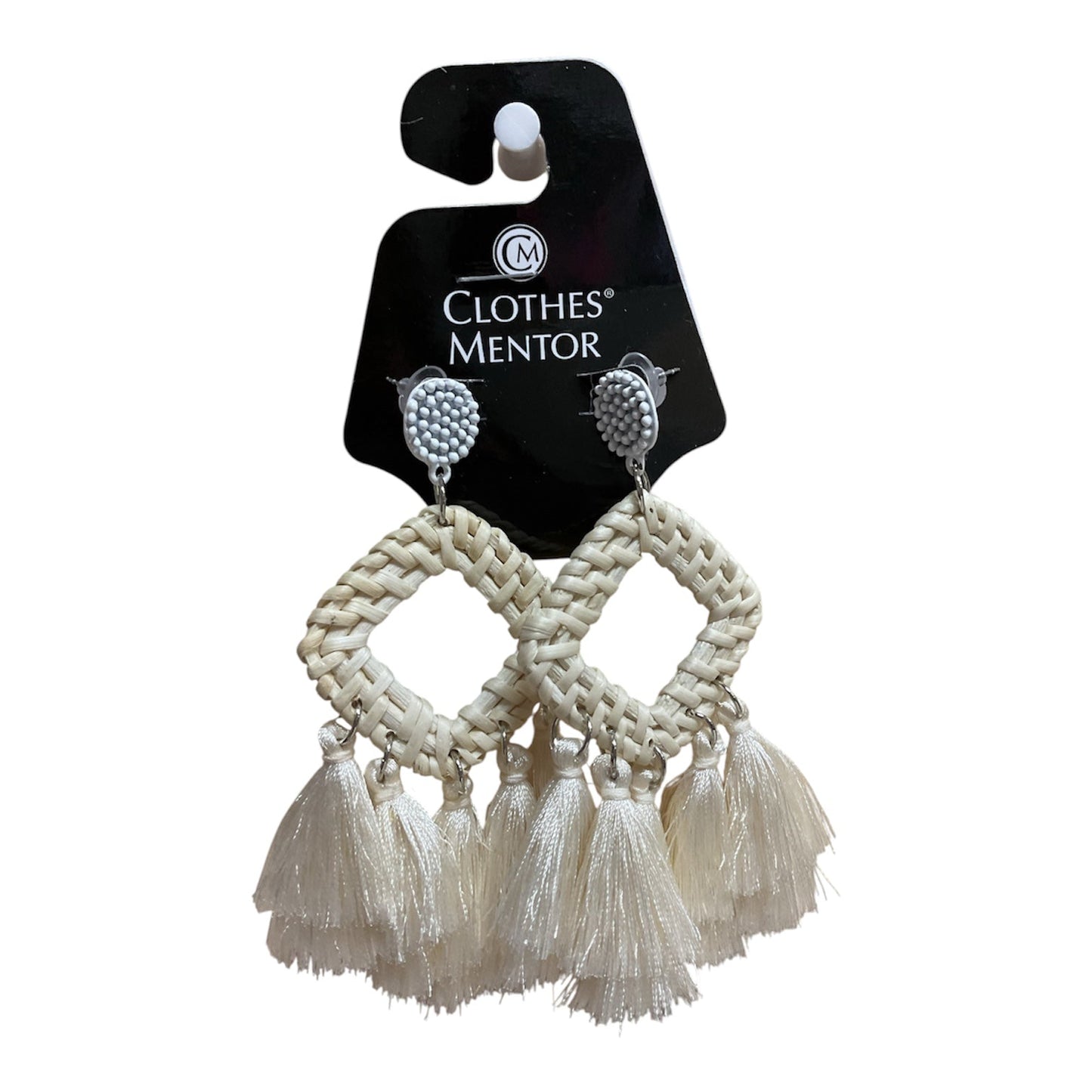 Earrings Dangle/Drop By Cmf In Cream & White
