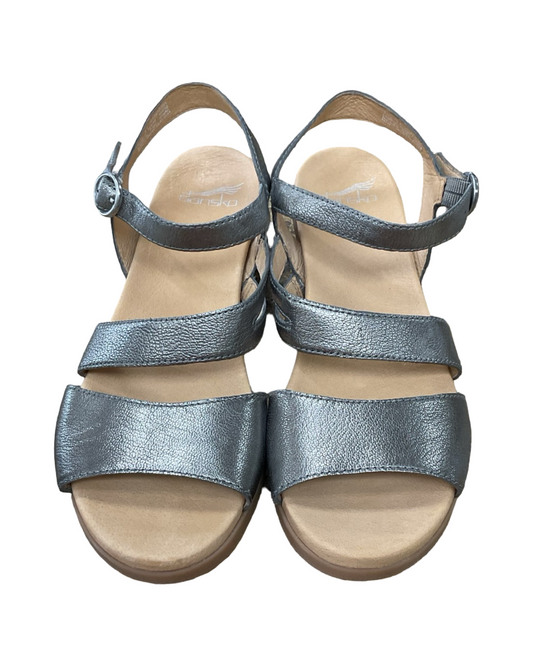 Sandals Heels Kitten By Dansko In Silver, Size:10.5