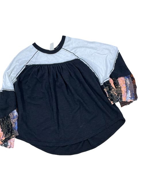 Top Ss By We The Free In Black & White, Size:S