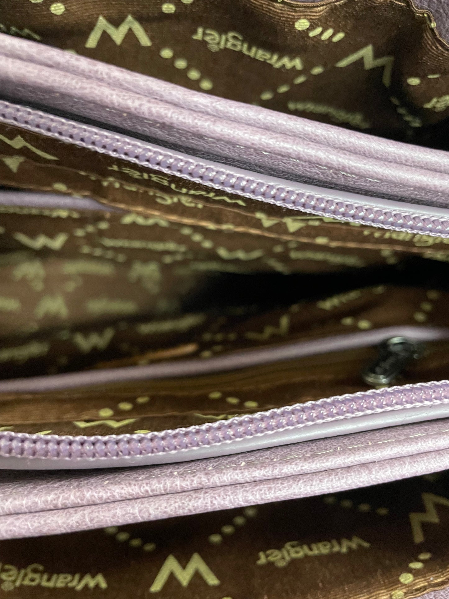 Handbag By Wrangler, Size: Medium