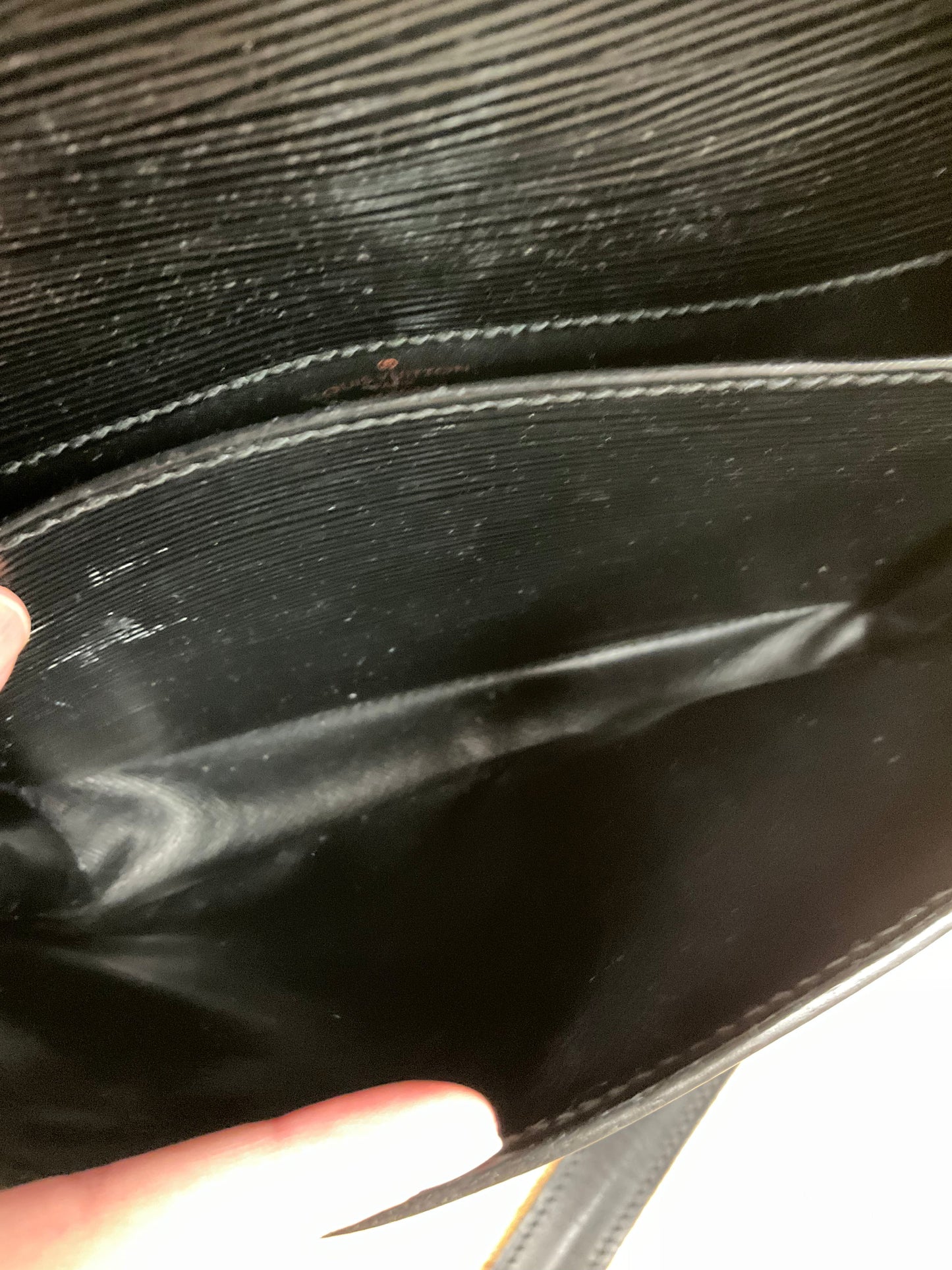 Crossbody Luxury Designer By Louis Vuitton In Black, Size:Small