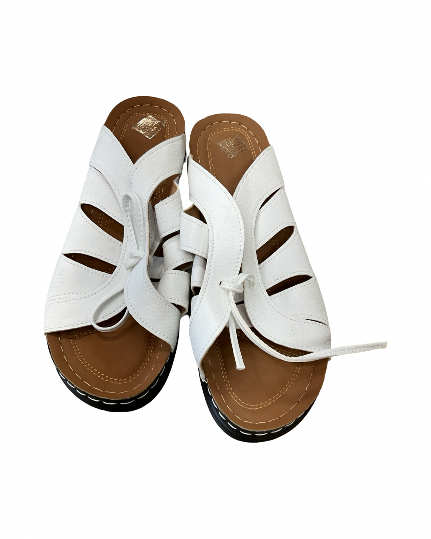 Sandals Flats By Clothes Mentor In White, Size:12.5