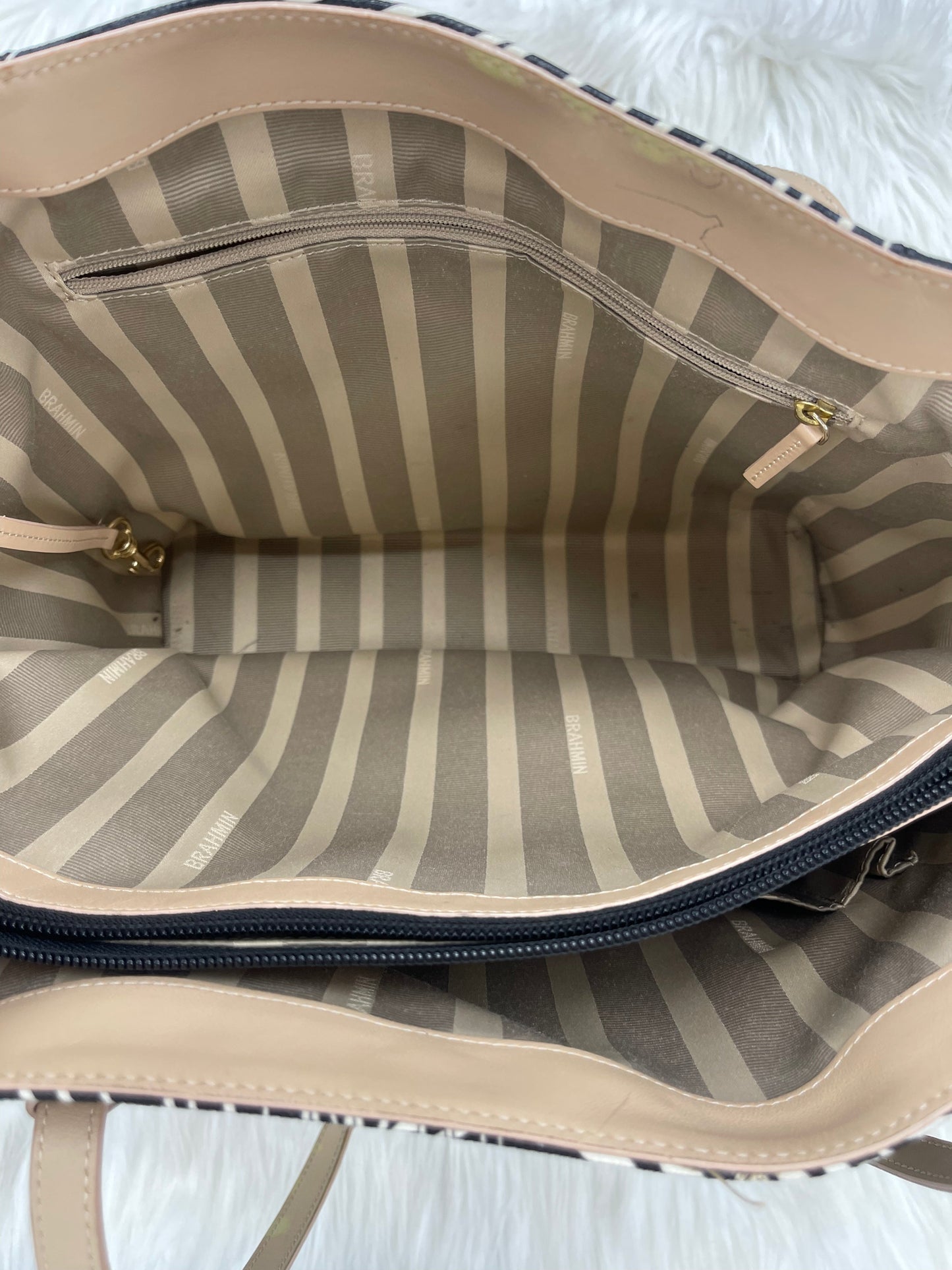Handbag Designer By Brahmin, Size: Large