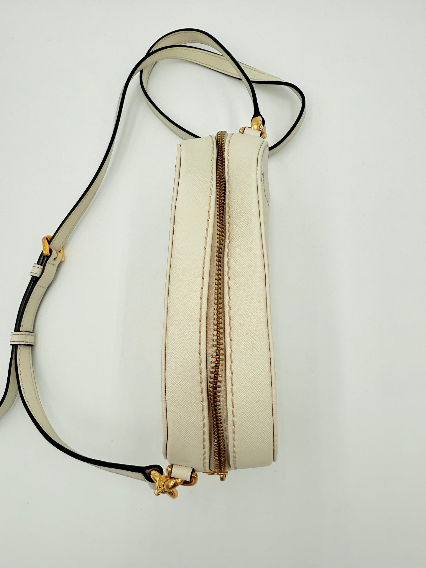 Crossbody Luxury Designer By Marc Jacobs, Size: Small