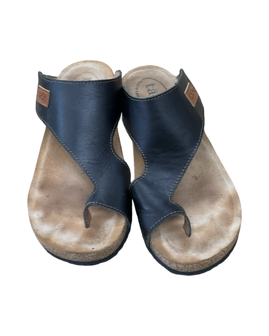 Sandals Flats By Taos In Black, Size:7.5