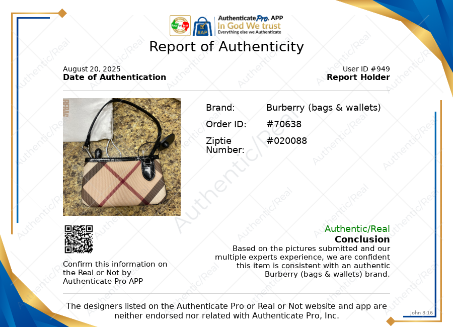 Wristlet Luxury Designer By Burberry In Plaid Pattern, Size:Small