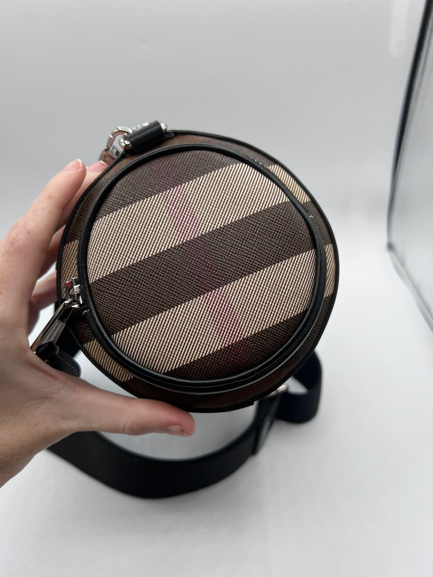 Crossbody Luxury Designer By Burberry In Plaid Pattern, Size:Medium