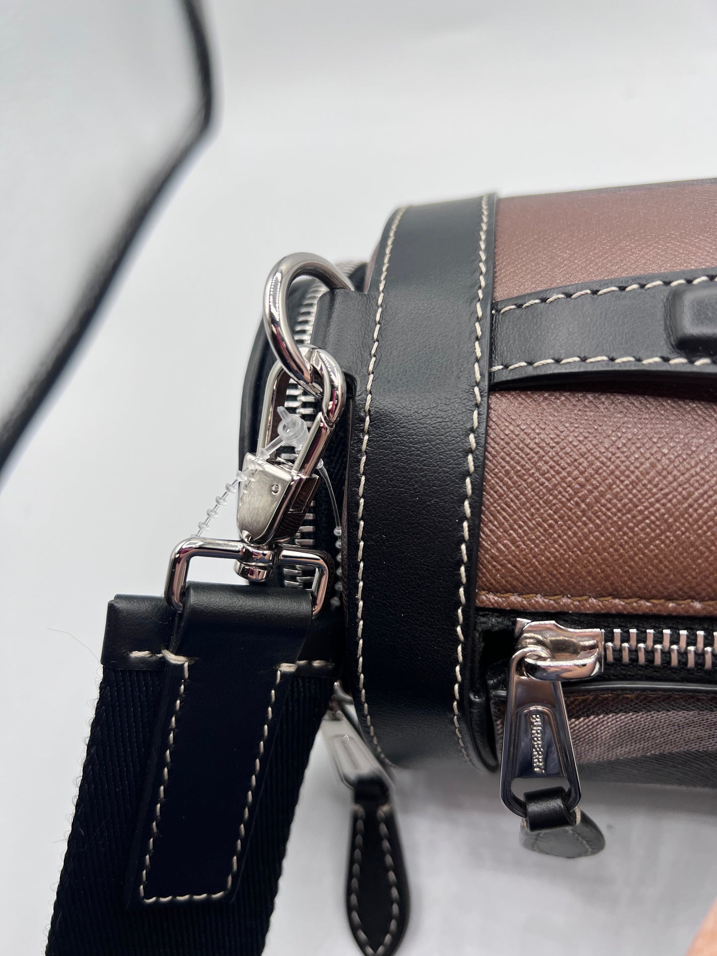 Crossbody Luxury Designer By Burberry In Plaid Pattern, Size:Medium