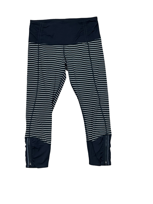 Athletic Leggings Capris By Lululemon In Black & White, Size:M