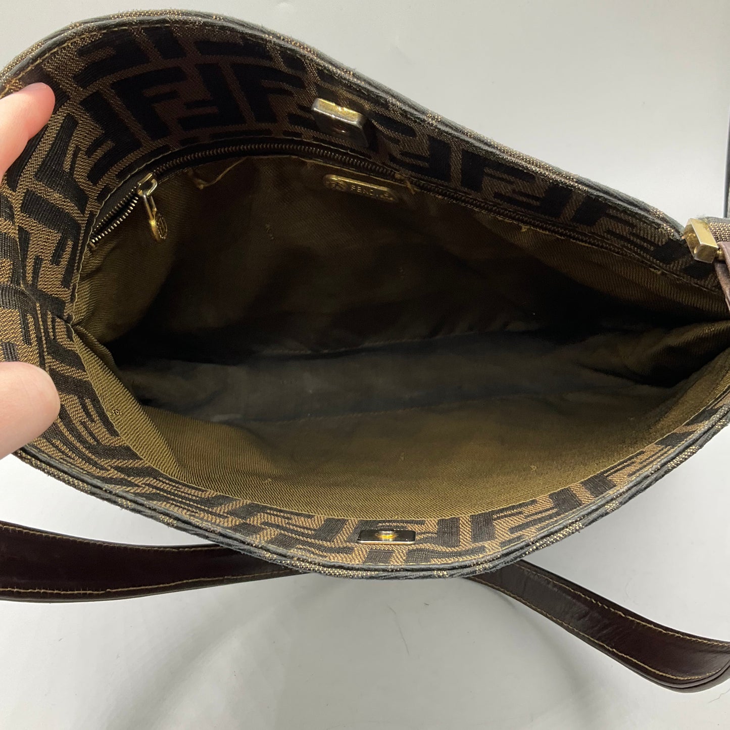 Crossbody Luxury Designer By Fendi, Size: Large