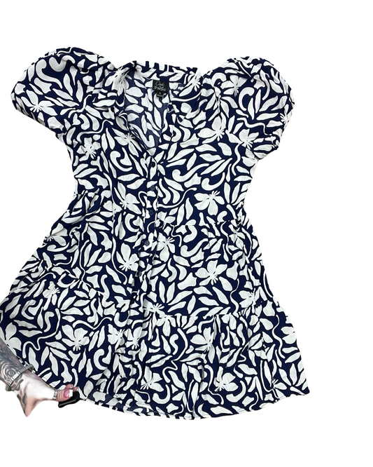 Dress Casual Short By Clothes Mentor In Blue & White, Size:Xl