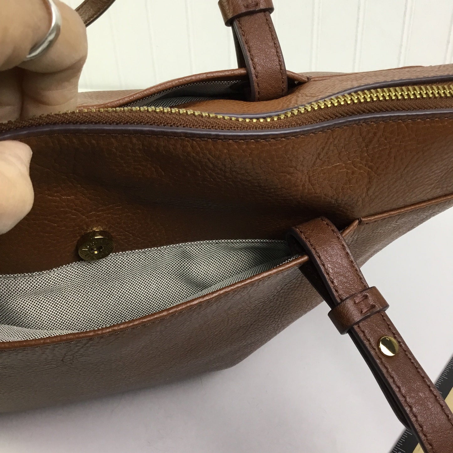 Handbag Leather By Fossil, Size: Large