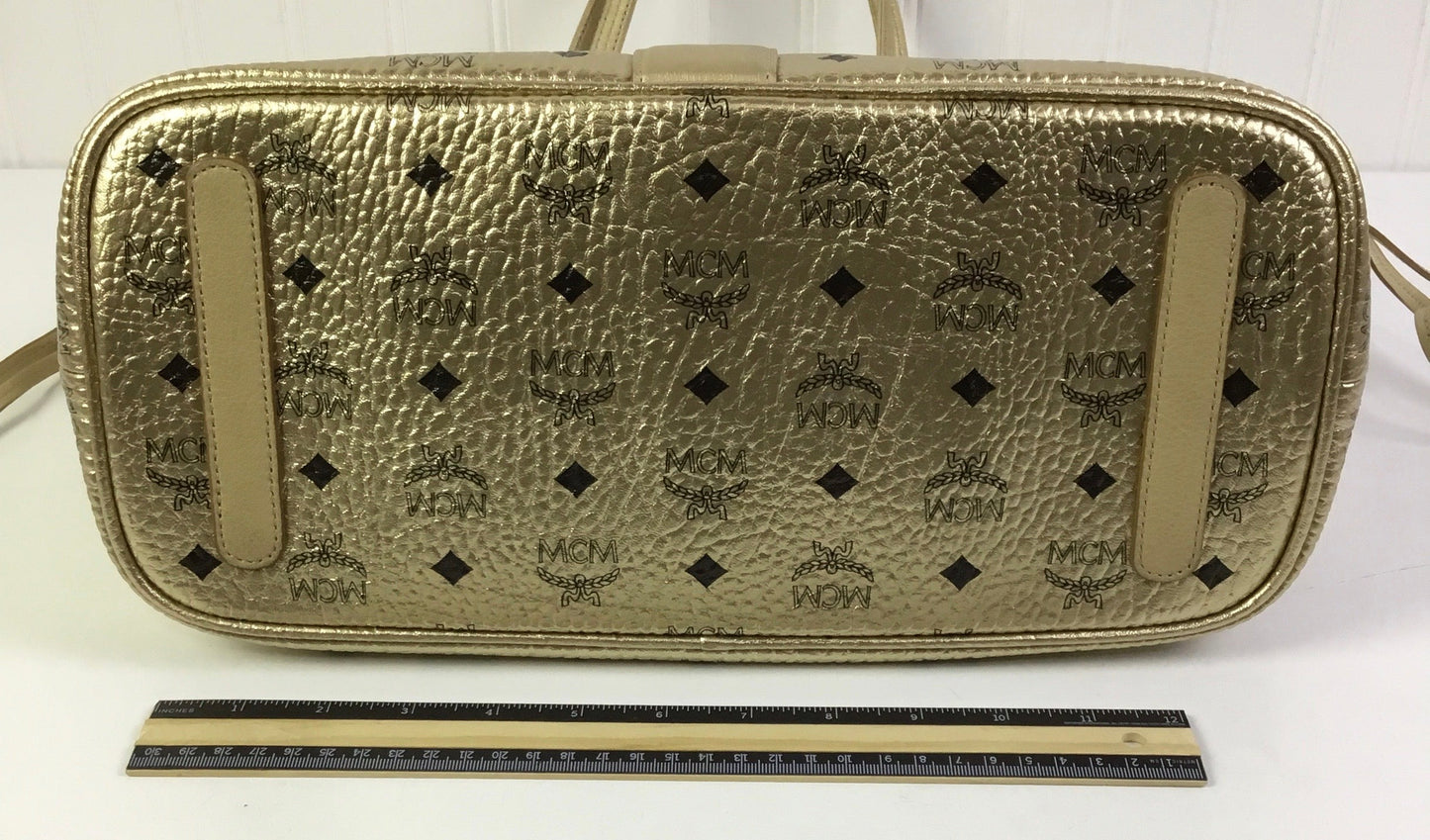 Handbag Luxury Designer By Mcm In Gold, Size:Large