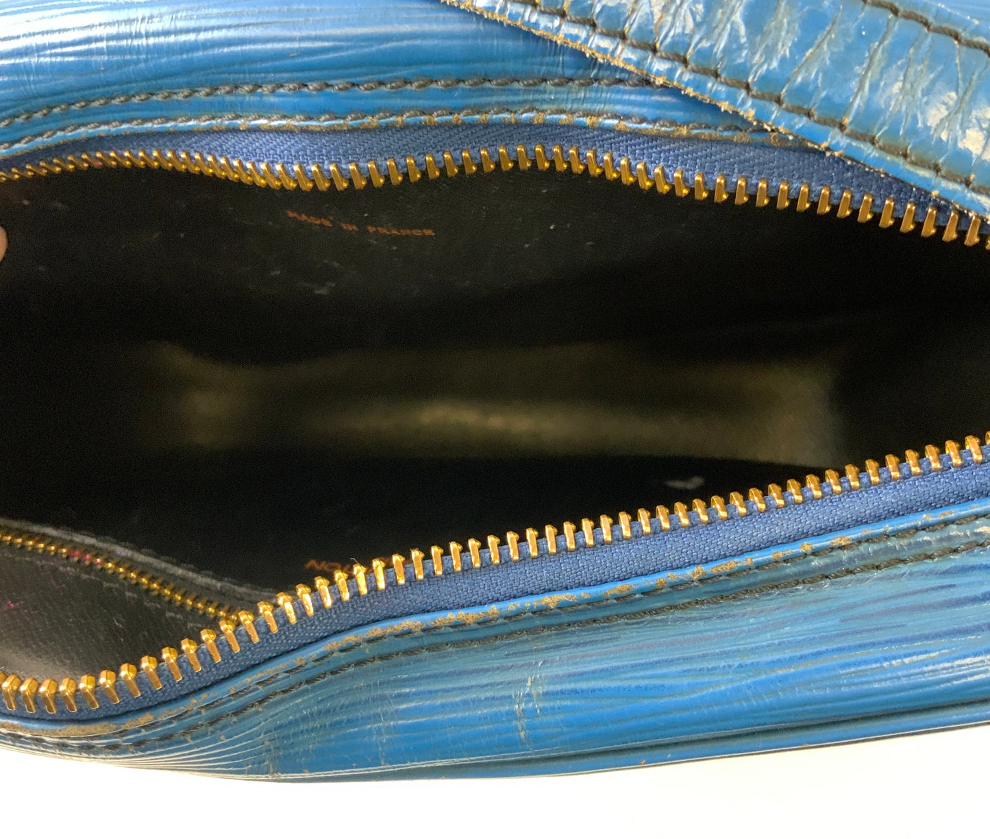 Handbag Luxury Designer By Louis Vuitton, Size: Small