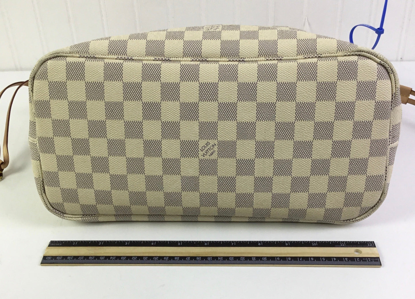 Handbag Luxury Designer By Louis Vuitton In Pink & White, Size:Medium