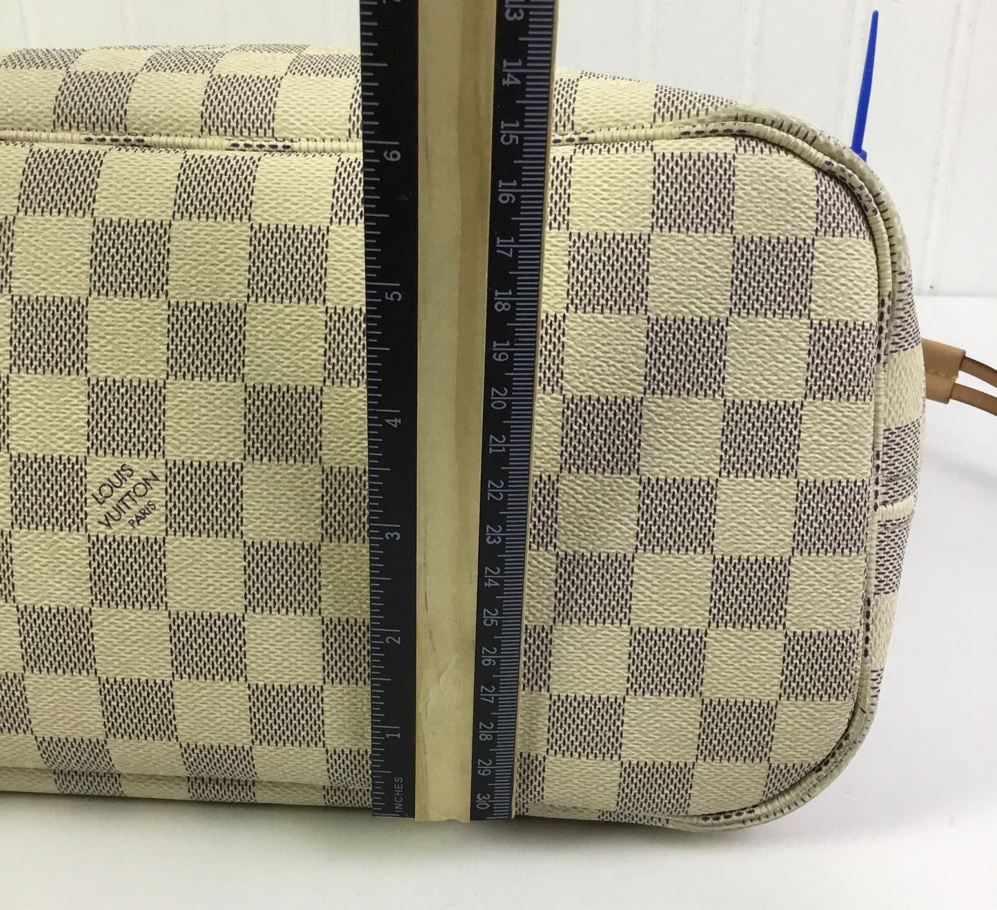 Handbag Luxury Designer By Louis Vuitton In Pink & White, Size:Medium