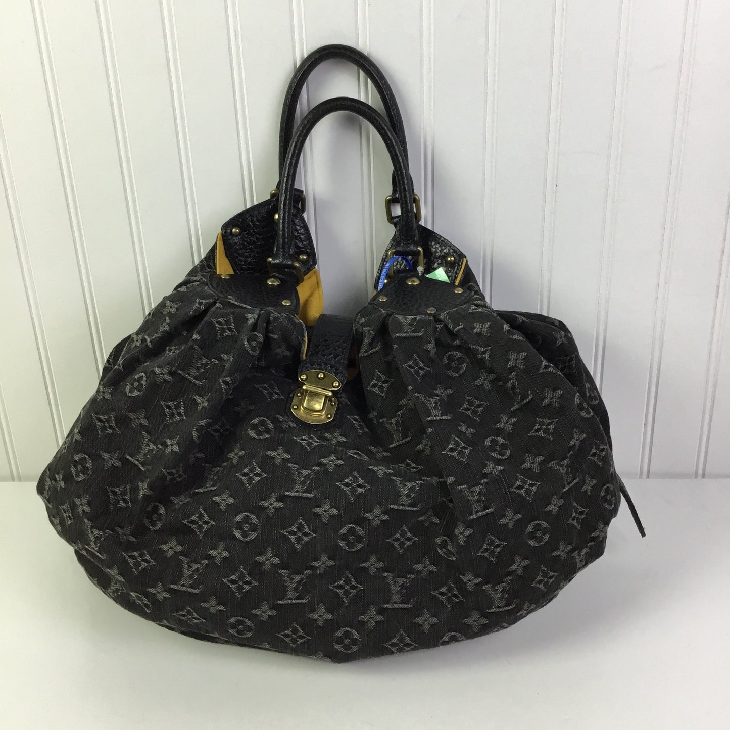 Handbag Luxury Designer By Louis Vuitton In Black, Size:Large