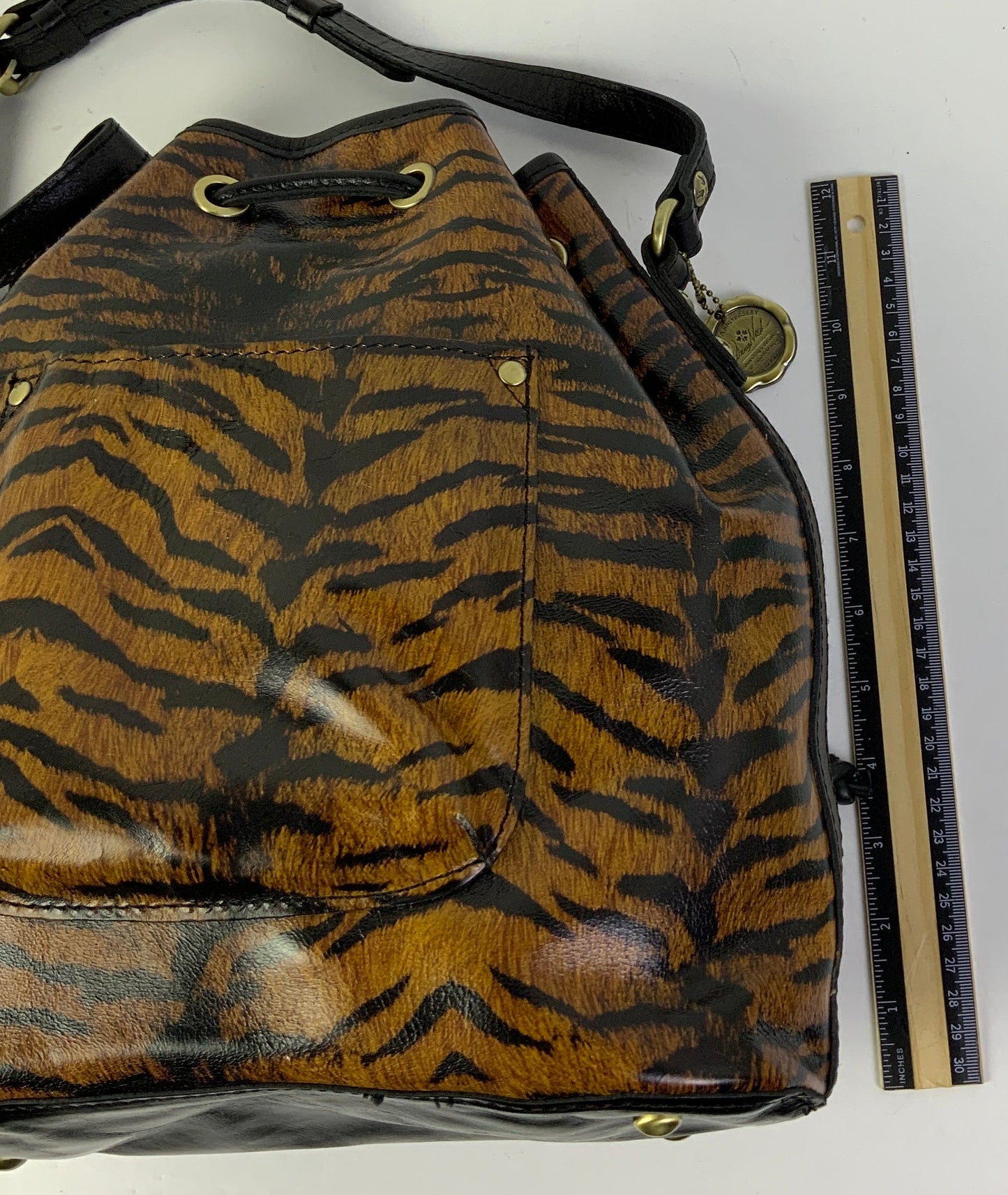 Crossbody Designer By Patricia Nash In Animal Print, Size:Large