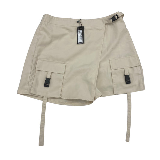 TAN BOOHOO BOUTIQUE SHORTS, Size 6