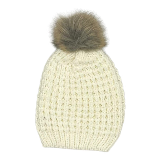 Hat Beanie By Clothes Mentor In Cream