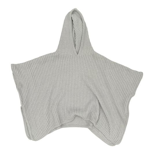 Poncho By Coco And Carmen In Grey, Size:Osfm