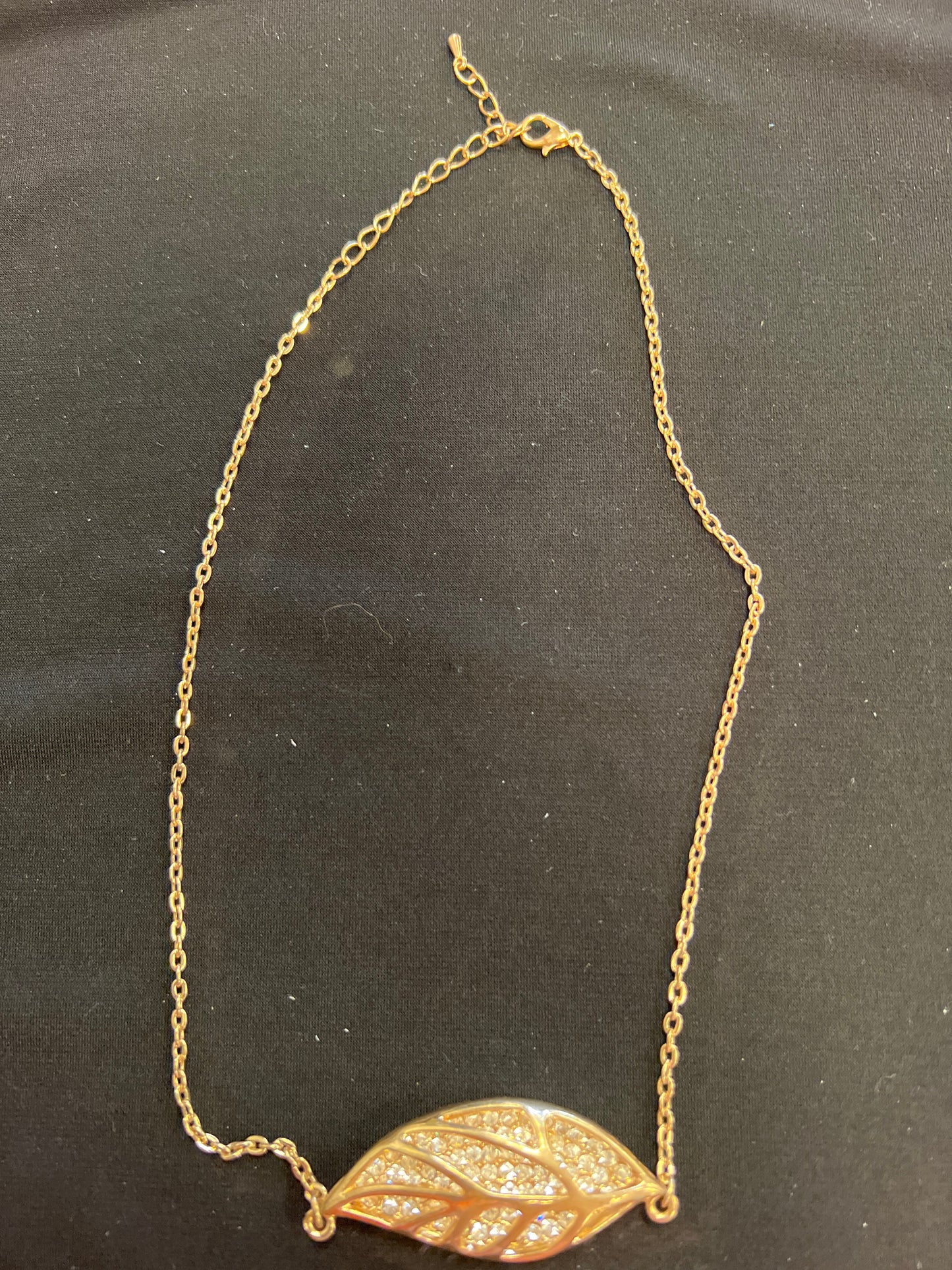 Necklace Choker & Collar By Clothes Mentor